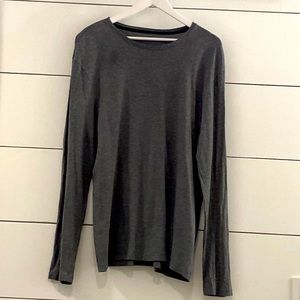 Gray long sleeve shirt